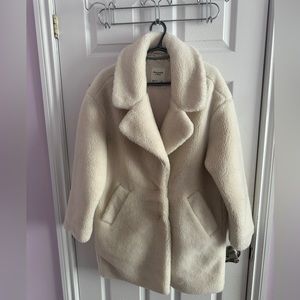 White Abercrombie and Fitch jacket. Never worn size small